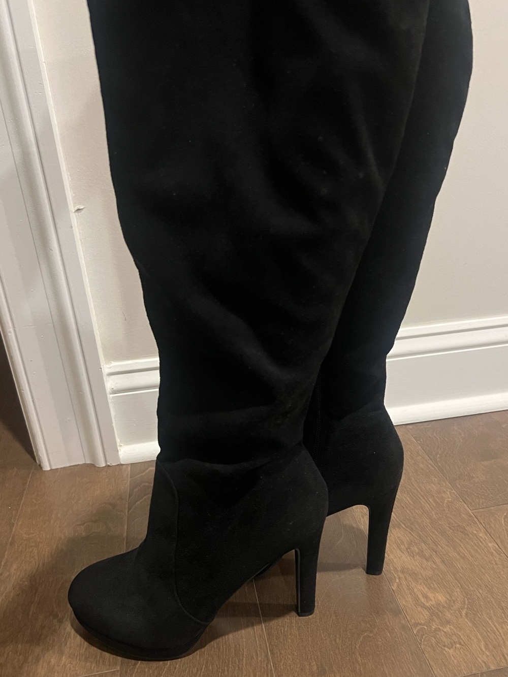 Women's Black Suede High-Heel Knee Boots